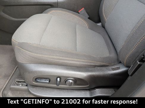 Used 2018 Chevrolet Traverse LT image 21