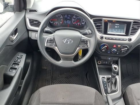 Used 2019 Hyundai Accent SE FWD image 6