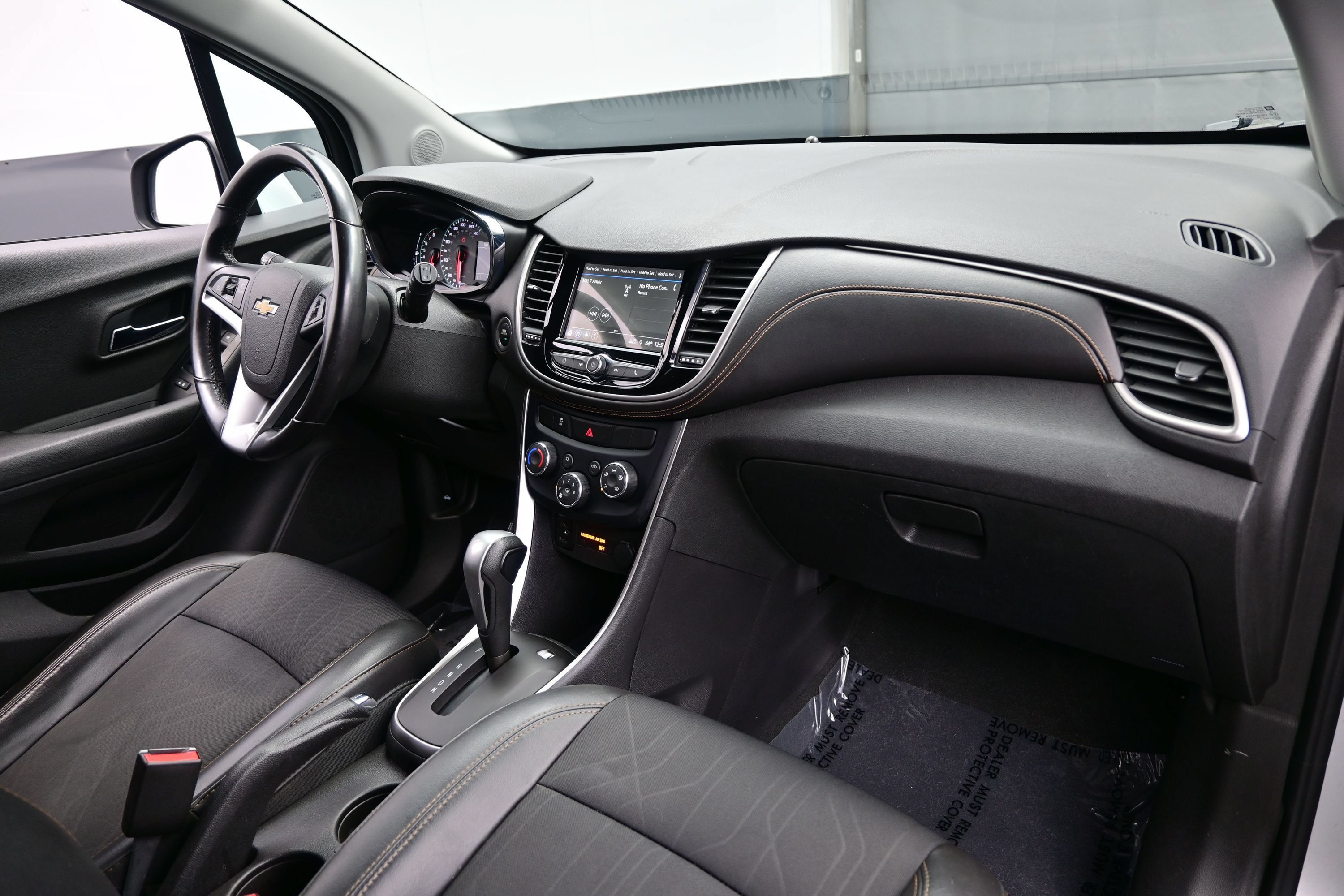 Used 2018 Chevrolet Trax LT w/ Driver Confidence Package FWD image 15