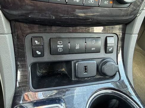Used 2015 Buick Enclave Leather FWD image 16