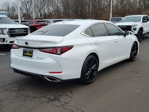 Used 2024 Lexus ES 350 F Sport image 4