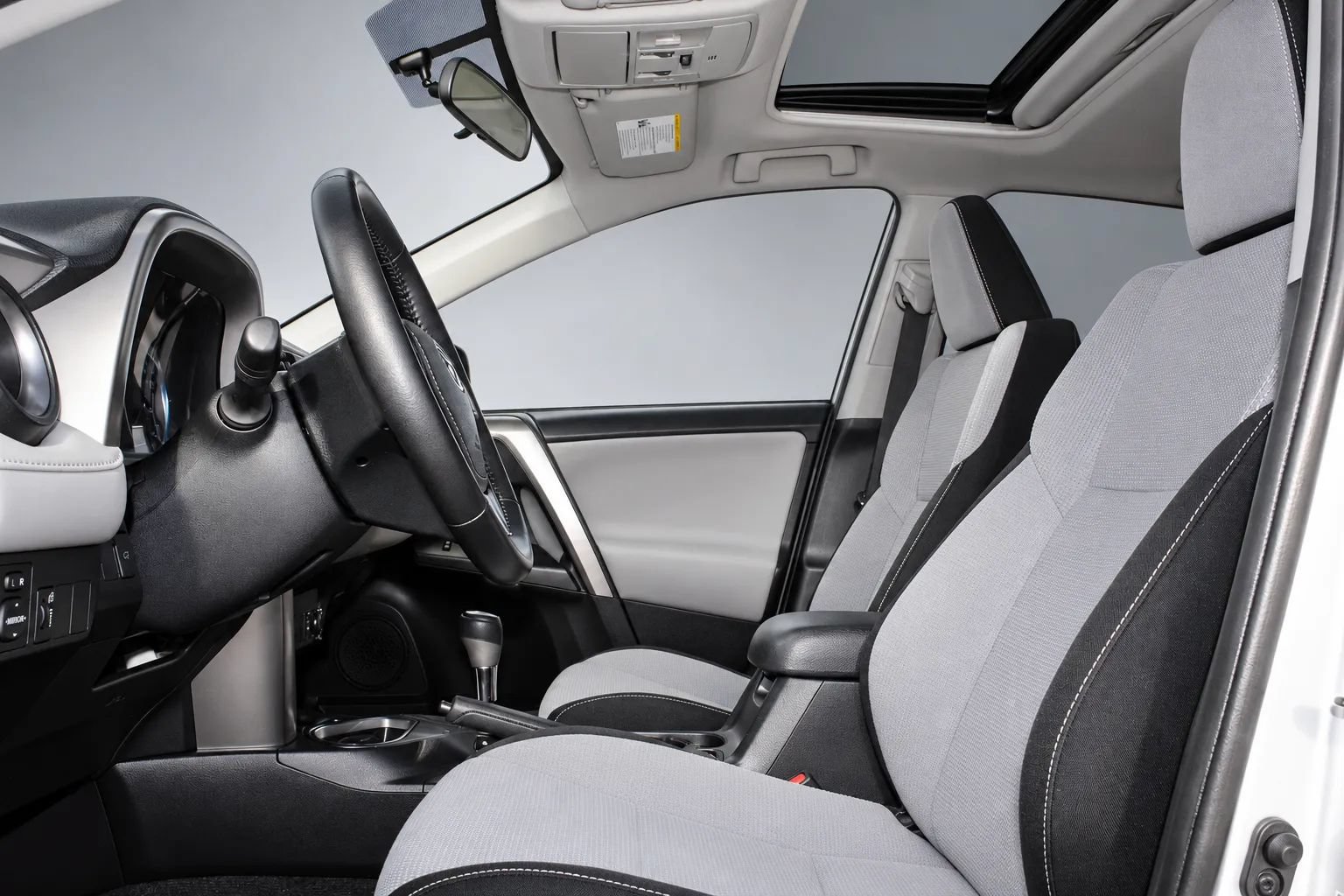 Used 2016 Toyota RAV4 XLE AWD/4WD image 13