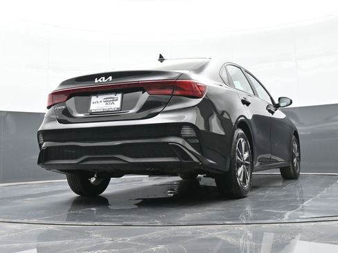 Used 2023 Kia Forte LXS image 43