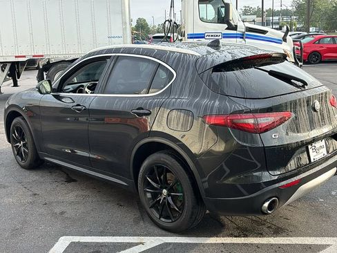 Used 2018 Alfa Romeo Stelvio Ti AWD/4WD image 3