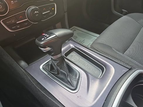 Used 2018 Dodge Charger SXT image 56