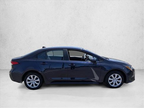 Used 2023 Toyota Corolla LE FWD image 4