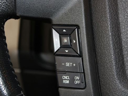Used 2017 Ford Expedition XLT w/ Equipment Group 201A AWD/4WD image 44