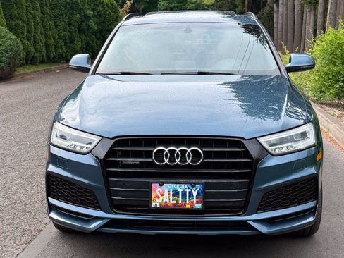 Used 2018 Audi Q3 2.0T Premium Plus w/ Premium Plus Package AWD/4WD image 6