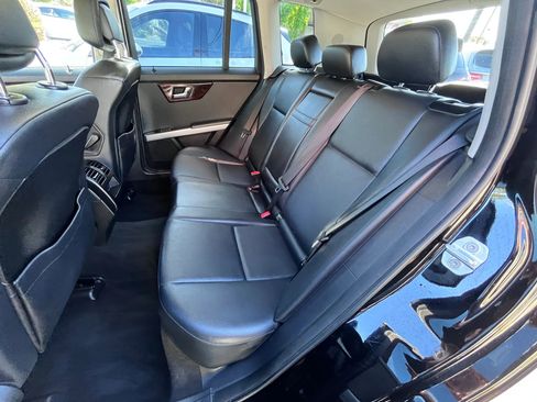 Used 2011 Mercedes-Benz GLK 350 4MATIC image 13