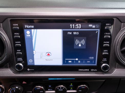 Used 2023 Toyota Tacoma TRD Sport AWD/4WD image 18