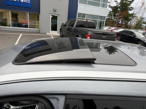 Used 2017 Volvo XC60 T6 Dynamic w/ Climate Package image 23