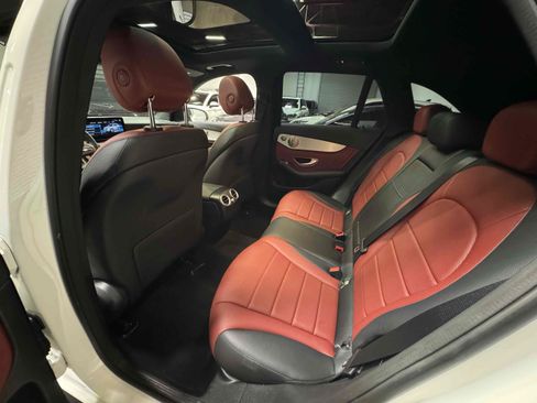 Used 2021 Mercedes-Benz GLC 300 image 28