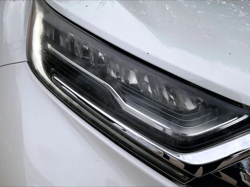 Used 2018 Honda CR-V Touring image 22