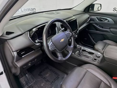 Used 2021 Chevrolet Traverse Premier w/ Redline Edition AWD/4WD image 9