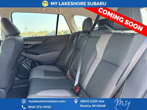 Used 2025 Subaru Outback Onyx Edition AWD/4WD image 15