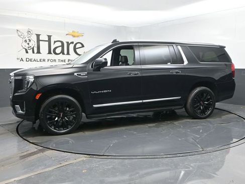 Used 2023 GMC Yukon XL SLT image 34