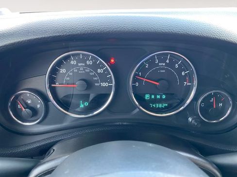 Used 2016 Jeep Wrangler Unlimited Sahara w/ Max Tow Package AWD/4WD image 20