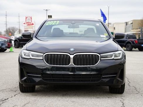 Used 2023 BMW 530e xDrive w/ Premium Package AWD/4WD image 2