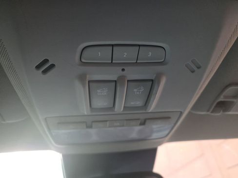 Used 2018 Buick Encore Essence image 39