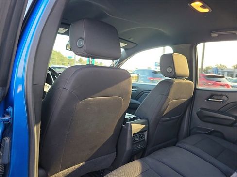 Used 2024 GMC Canyon Elevation w/ Convenience Package image 11