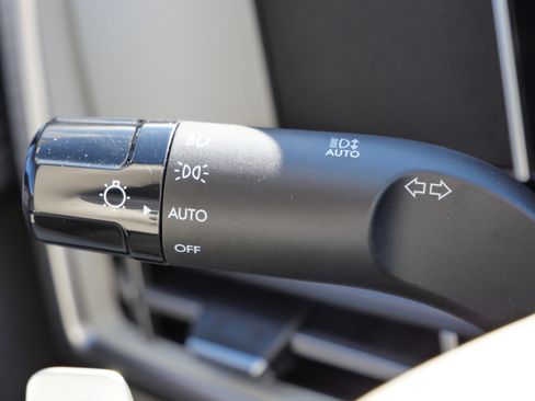 Certified 2025 Hyundai Santa Fe SEL image 34