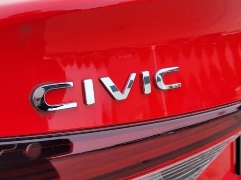 Certified 2025 Honda Civic Sport Touring image 7