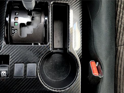 Certified 2024 Toyota 4Runner TRD Off-Road image 32