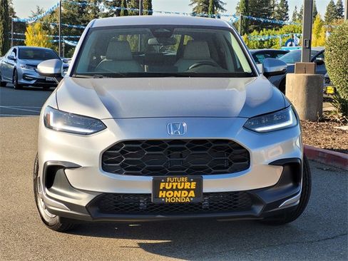 New 2026 Honda HR-V LX image 2
