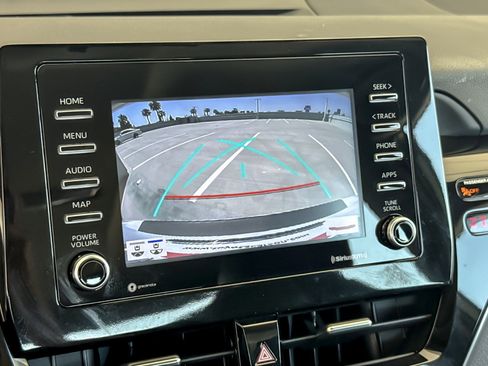 Used 2024 Toyota Camry SE w/ Blackout Package (TMS) image 17