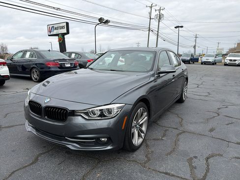 Used 2017 BMW 330i Sedan image 9