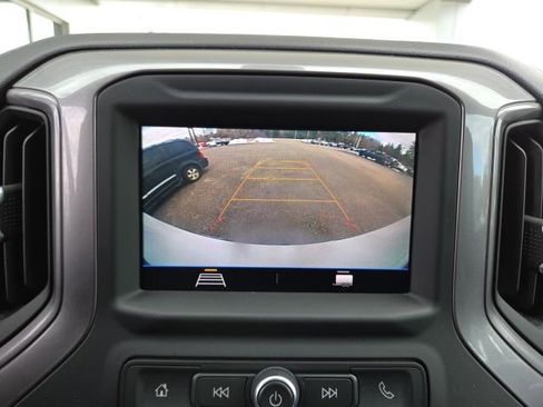 Used 2020 Chevrolet Silverado 1500 Custom w/ Custom Value Package image 9