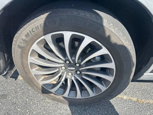 Used 2020 Lincoln Aviator Reserve w/ Equipment Group 201A AWD/4WD image 4