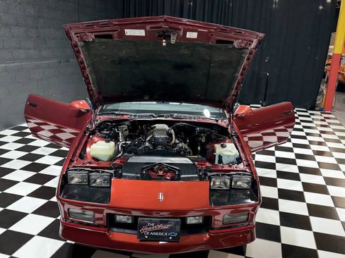 Used 1988 Chevrolet Camaro IROC-Z RWD image 76