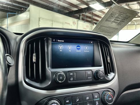 Used 2022 Chevrolet Colorado LT w/ LT Convenience Package image 31