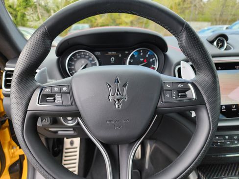 Used 2023 Maserati Ghibli Trofeo RWD image 19