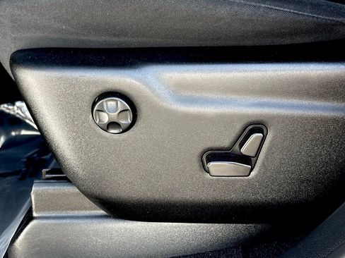 Used 2024 Dodge Durango SXT image 11