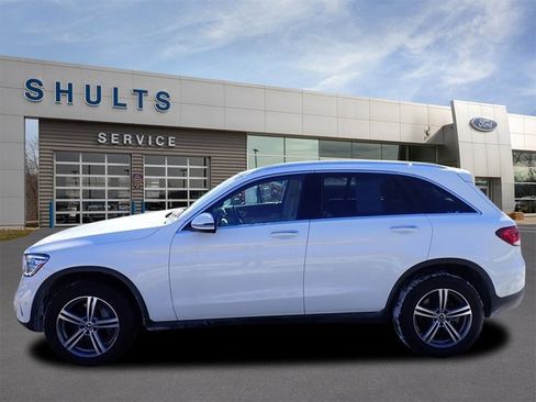 Used 2022 Mercedes-Benz GLC 300 4MATIC image 2