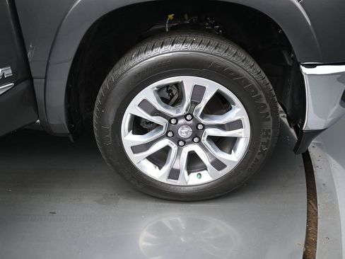 Used 2024 RAM 1500 Limited w/ Trailer Tow Group image 39