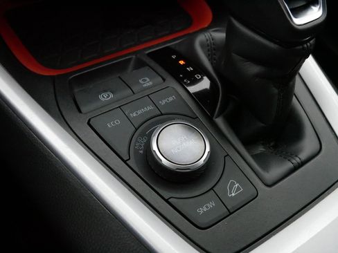 Certified 2024 Toyota RAV4 Adventure image 28