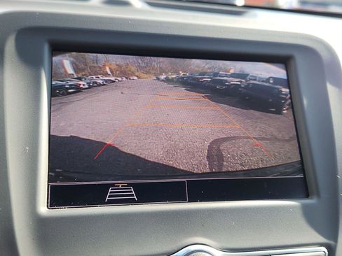 Used 2022 Chevrolet Equinox LT image 20