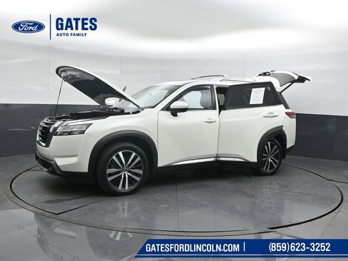 Used 2023 Nissan Pathfinder Platinum AWD/4WD image 61