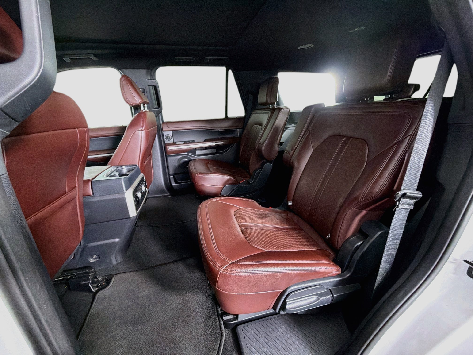 Used 2024 Ford Expedition Limited RWD image 29