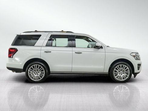 Used 2024 Ford Expedition Limited AWD/4WD image 6