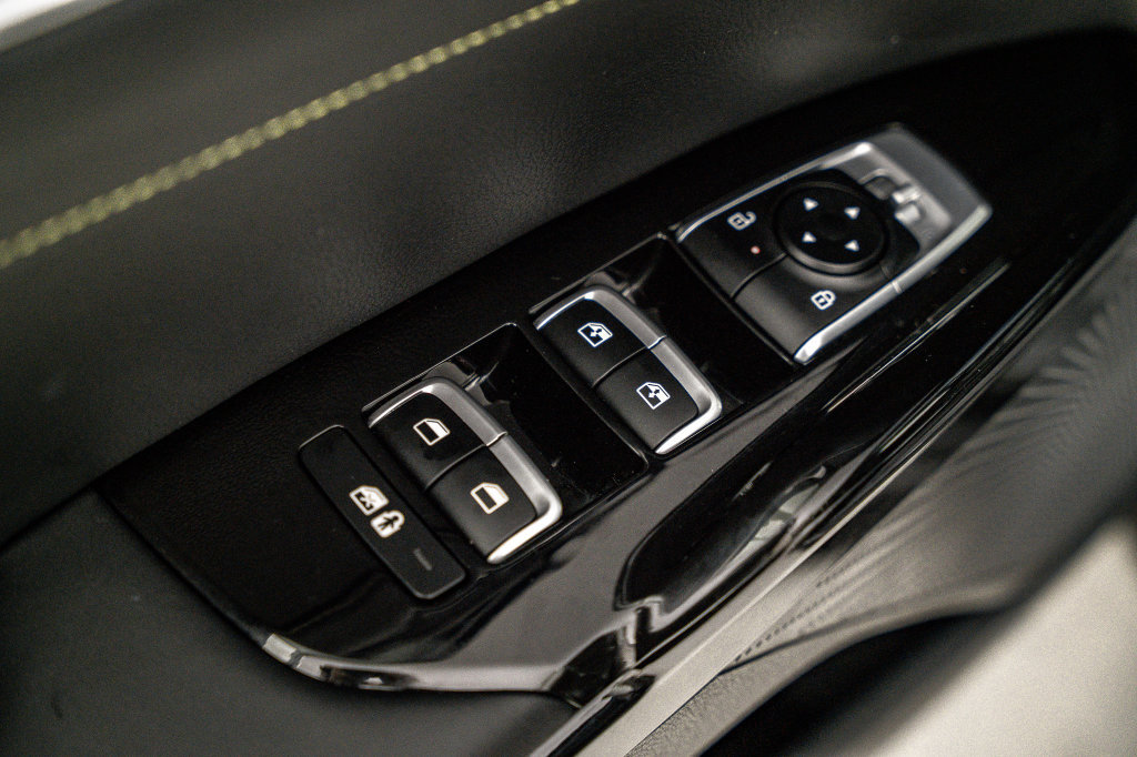 Used 2025 Kia K5 GT FWD image 39