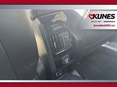 Used 2025 Jeep Compass Limited image 38