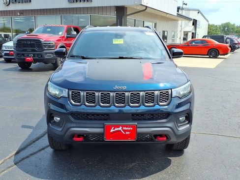 New 2026 Jeep Compass Trailhawk w/ Trailer Tow Group AWD/4WD image 6