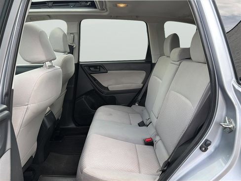 Used 2015 Subaru Forester 2.5i Premium AWD/4WD image 18