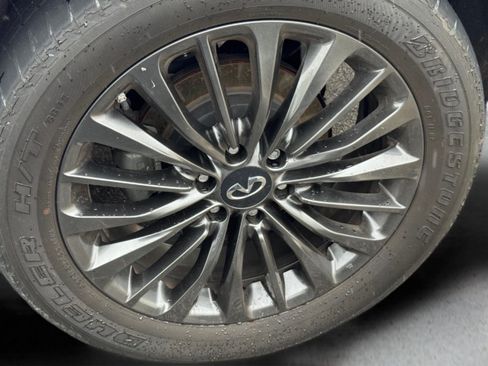 Used 2023 INFINITI QX80 Sensory w/ All-Season Package AWD/4WD image 15