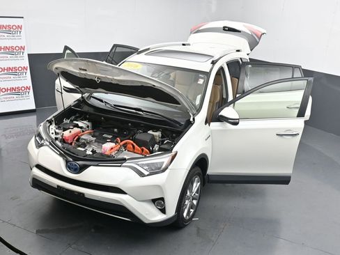 Used 2016 Toyota RAV4 Limited image 44