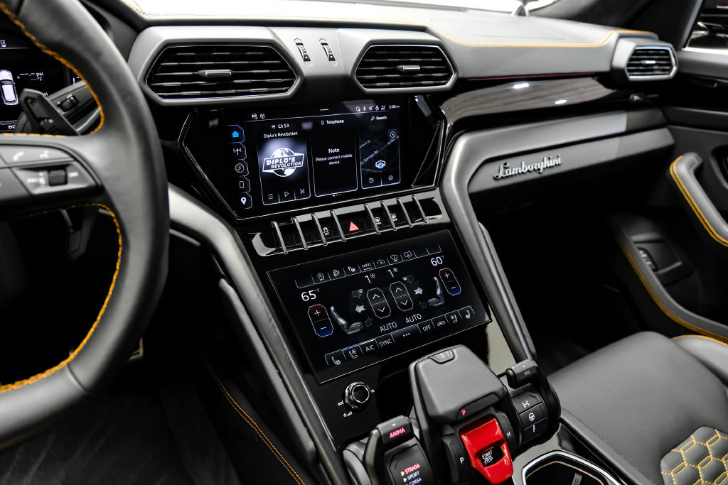 Used 2024 Lamborghini Urus S AWD/4WD image 30